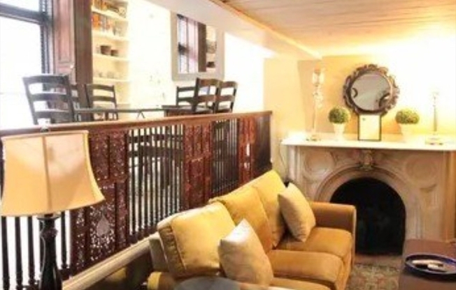 2 beds, 2 baths, 805 sqft, $3,900, Unit 2