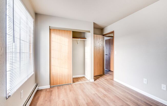 2 beds, 1 bath, 850 sqft, $999, Unit A201
