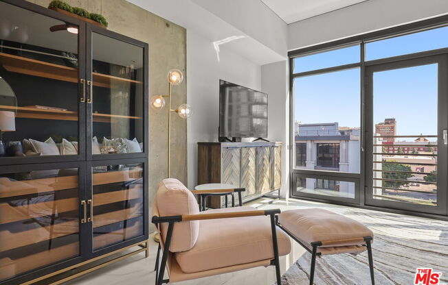 1 bed, 1.5 baths, 1,200 sqft, $4,995, Unit 916