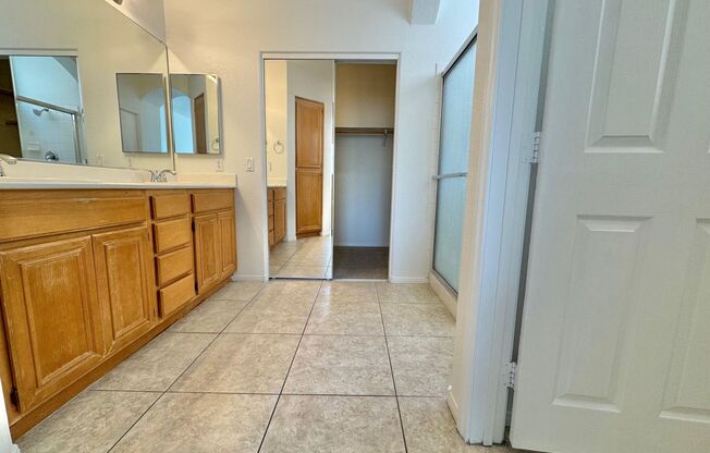 SPACIOUS 3 BEDROOM, 3 BATH RENTAL HOME IN SOUTHSTAR AT THE RIDGES TWO-STORY RESIDENCE FEATURING A FIRST-FLOOR GUEST SUITE WITH FULL BATH—PERFECT FOR VISITORS OR HOME OFFICE