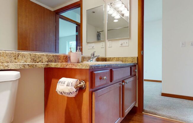 2 beds, 1 bath, 740 sqft, $2,286, Unit B407