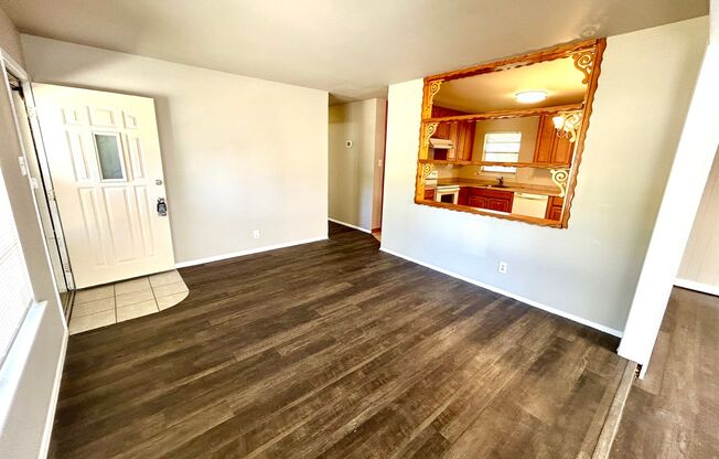 AVAILABLE NOW! 3 Bedroom / 2 Bath Home In Universal City!