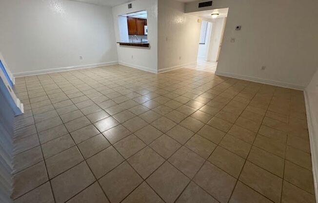 8740 NW 40 St Coral Springs, FL 33065