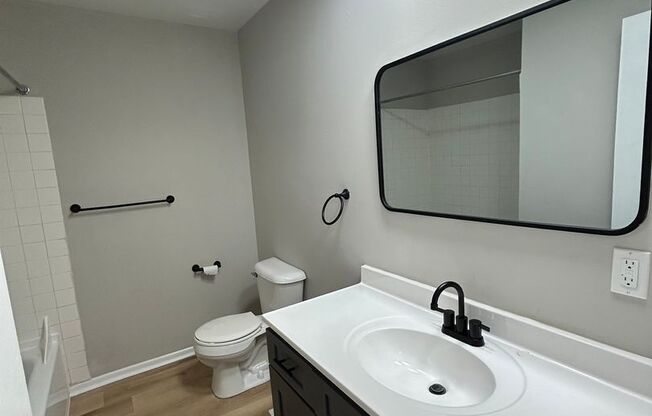 2 beds, 1.5 baths, 1,100 sqft, $1,199, Unit 339