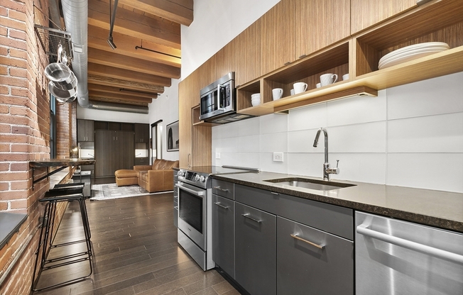 1 bed, 1 bath, 565 sqft, $3,395, Unit 207