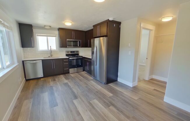 1 bed, 1 bath, $1,395, Unit 9