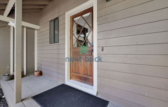 4 Beds 2.5 Bath Single-Family House at the Desired Squak Mountain Issaquah