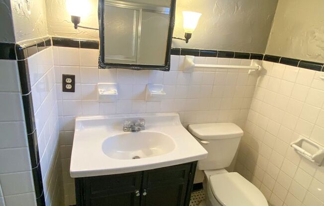 2 beds, 1 bath, $1,350