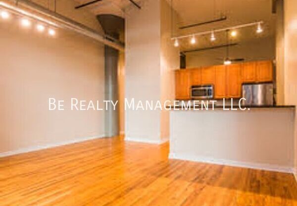 1224 West Van Buren Street