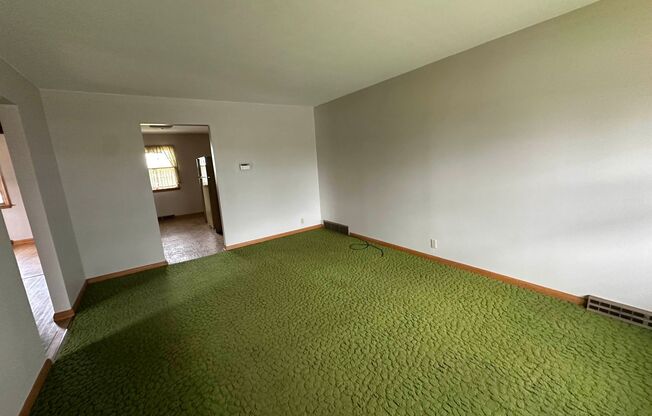 2 beds, 1 bath, $950