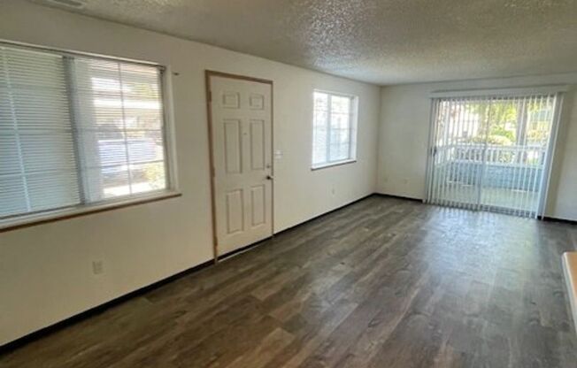2 beds, 2 baths, 1,027 sqft, $1,450, Unit 71