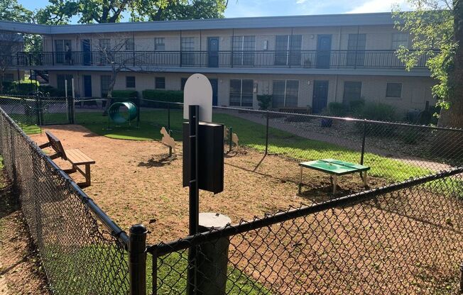2 beds, 1.5 baths, 900 sqft, $1,349, Unit 222