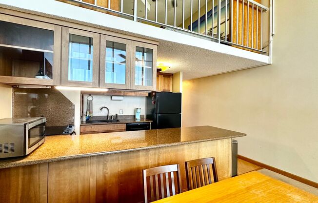 Rarely Available in ka Hale Moi - 2 BD/2 BA/1 PRKG loft-style, Washer/Dryer, Lanai w/AMAZING Views!!