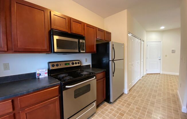 1 bed, 1 bath, 775 sqft, $900, Unit Apt. A