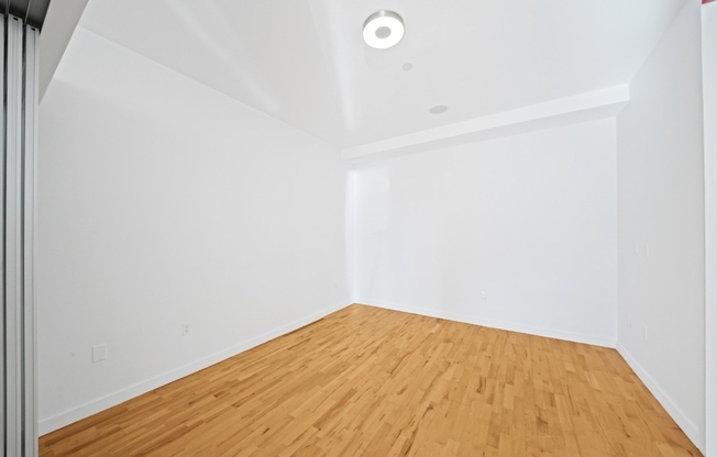 1 bed, 1.5 baths, 807 sqft, $5,000, Unit 609