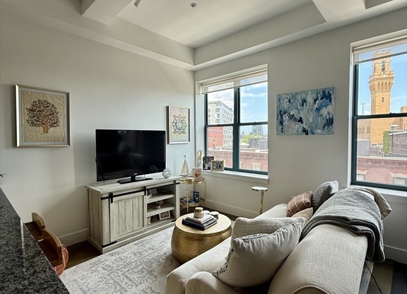 40 FAY ST