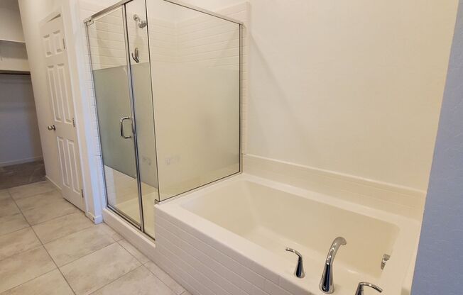 3 beds, 2.5 baths, $1,850, Unit UNIT 21102