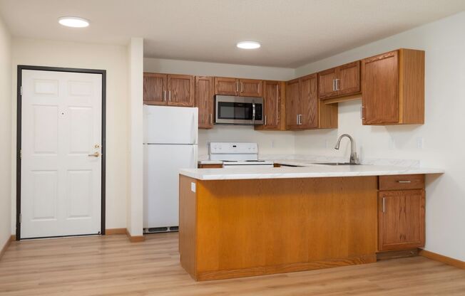 2 beds, 1 bath, 974 sqft, $1,585, Unit 209