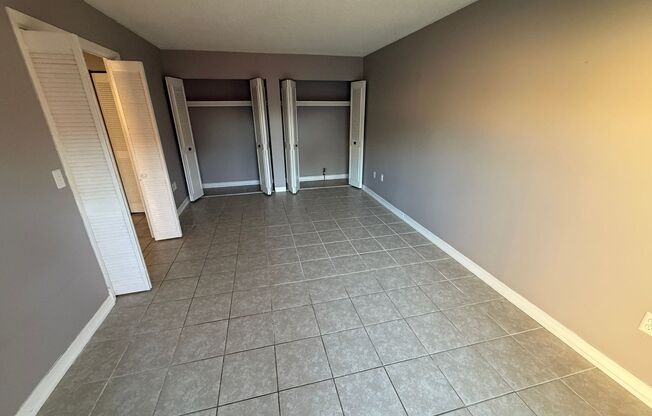 1 Bedroom/1 Bathroom 1st Floor Villa in Indian Ridge AVAILABLE NOW!