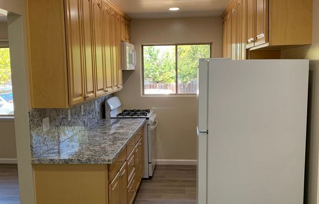 1 bed, 1 bath, 486 sqft, $2,100, Unit 05