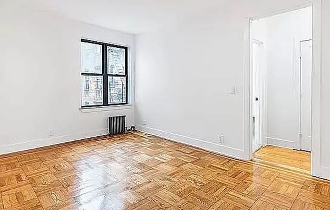 1 bed, 1 bath, $2,700