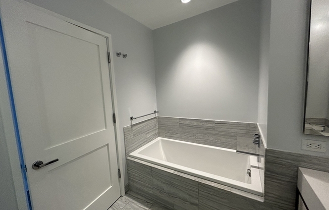 2 beds, 2.5 baths, 1,425 sqft, $16,500, Unit 3602