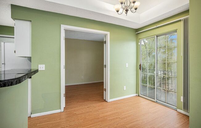 Great 2 Bedroom 1 Bathroom in Aurora!