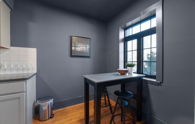 1 bed, 1 bath, 650 sqft, $1,395, Unit 202