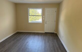 2 beds, 1 bath, 1,000 sqft, $650, Unit Unit 12