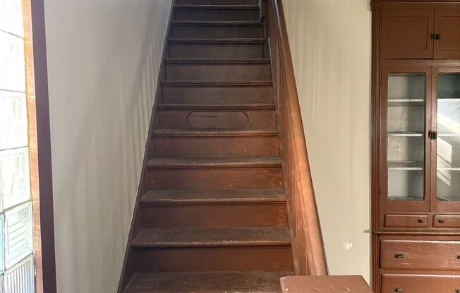 5bed 2bath Victorian Home