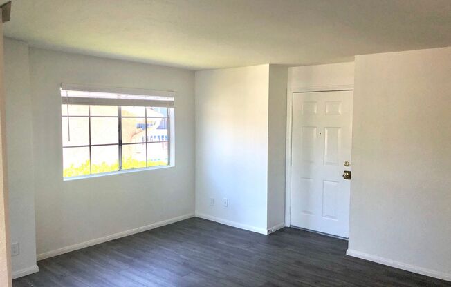 2 beds, 2 baths, 876 sqft, $2,100, Unit 101