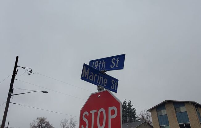 Cozy and Recently Updated 1BR with Fireplace on Marine St! Prime Location!