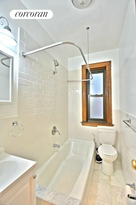 505 W 122 ST