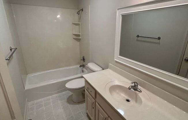 Newly Remodeled 3 Bedroom Available!