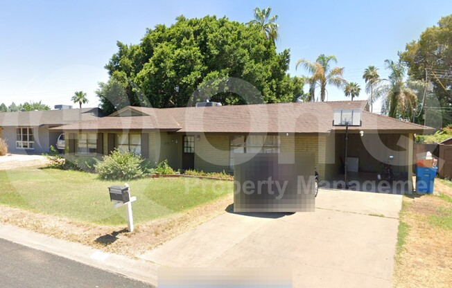 1719 E MCLELLAN BLVD