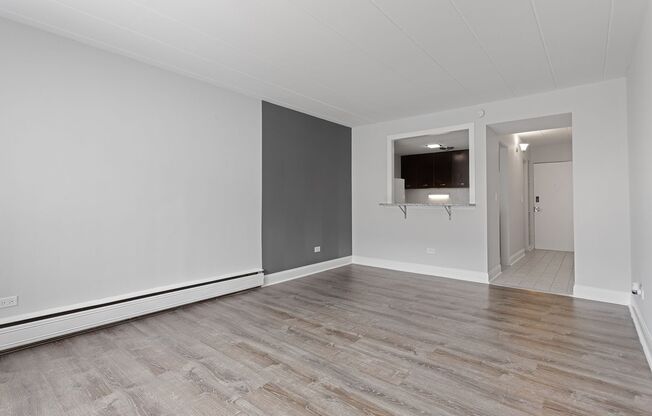 Studio, 1 bath, 359 sqft, $1,340, Unit 2E
