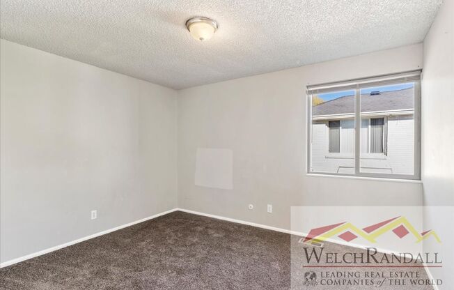 2 beds, 1 bath, 850 sqft, $1,250, Unit 1056