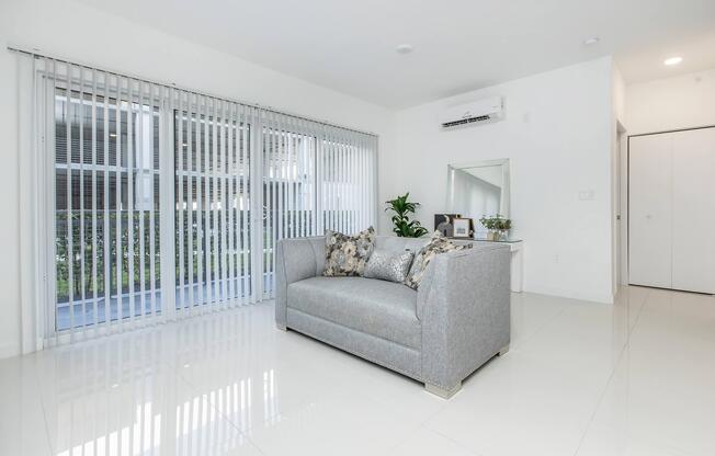 Home - Modern Towers - Homestead, FL