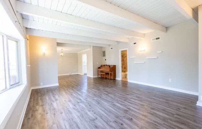 Lovely 3 BR/2 BA Single-Famly Home in Baltimore!