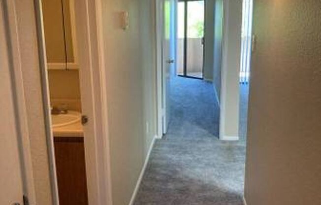 2 beds, 2 baths, 900 sqft, $1,375, Unit 237