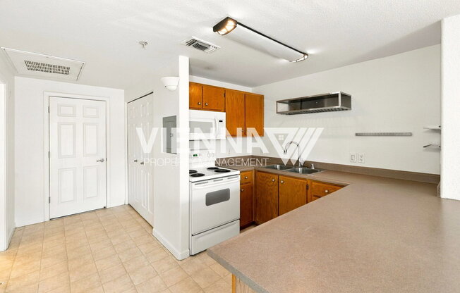 2 beds, 2 baths, 1,057 sqft, $1,995, Unit 1626