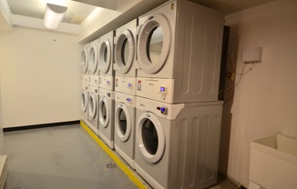1 bed, 1 bath, $4,189, Unit 4D