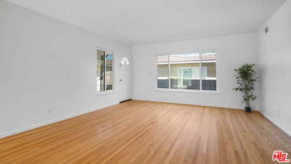 5320 W 57 ST