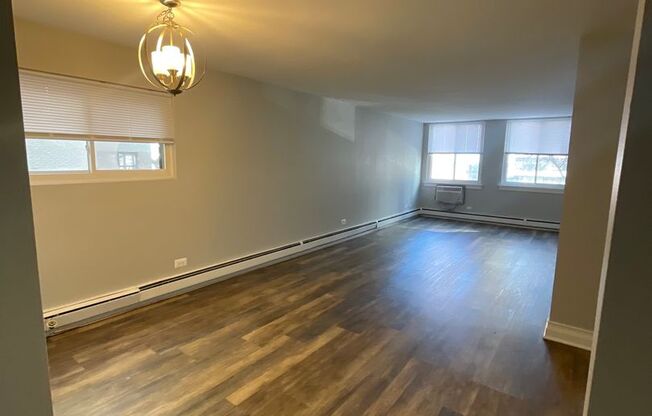 1 bed, 1 bath, 700 sqft, $1,650, Unit 401