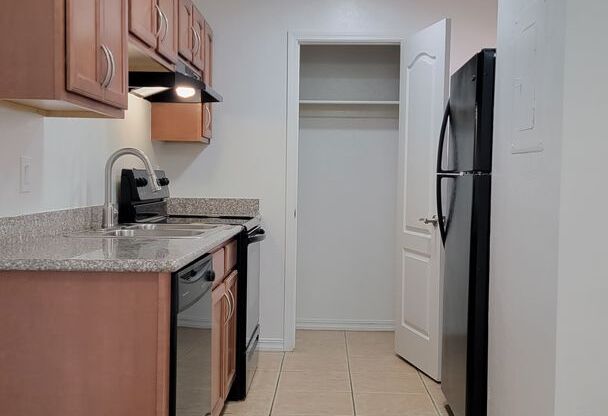 1 bed, 1 bath, 683 sqft, $1,059, Unit 201