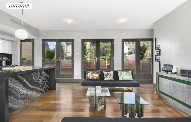 327 W 22 ST