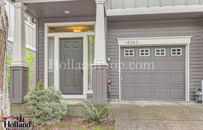 NEW PRICE! Charming 3-Bedroom Home Near Pacific Highway – Prime Location & Comfort!