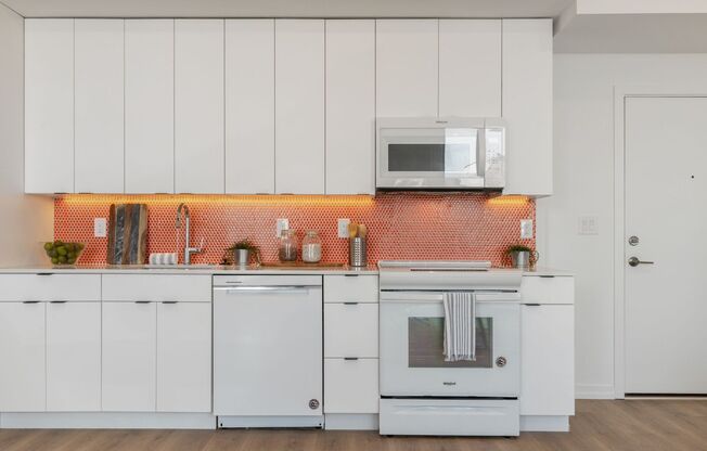 1 bed, 1 bath, 590 sqft, $1,395, Unit N-403