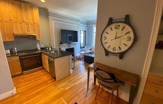 1 bed, 1 bath, 413 sqft, $3,000, Unit 7