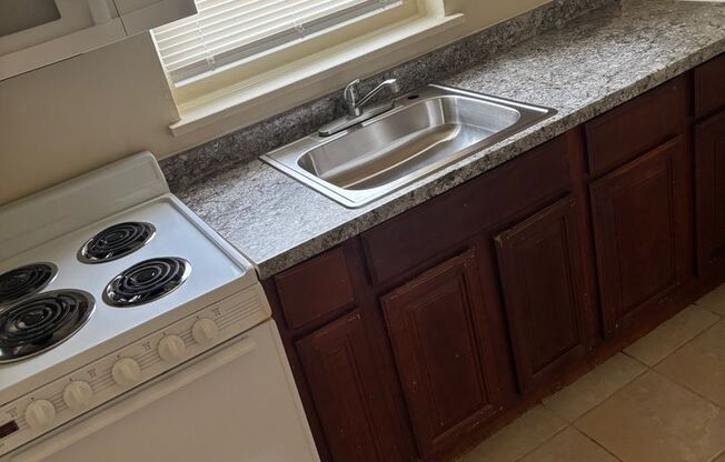 1 bed, 1 bath, $850, Unit 2407BPA